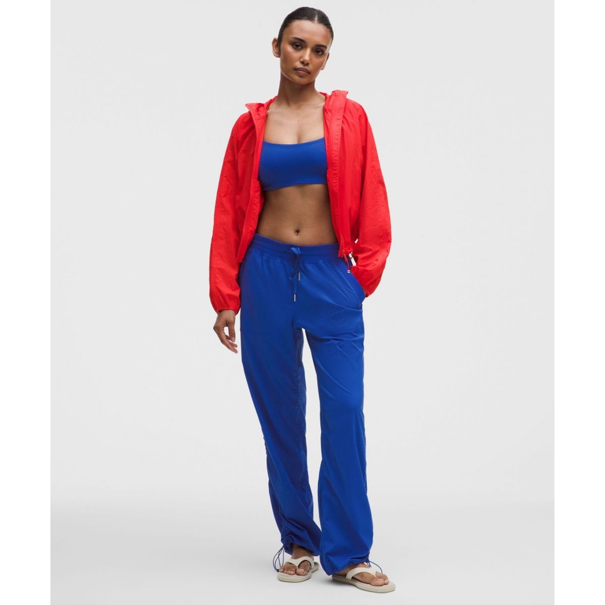 룰루레몬(LULULEMON) 댄스 스튜디오 릴랙스 핏 미드라이즈 팬츠  BEBA