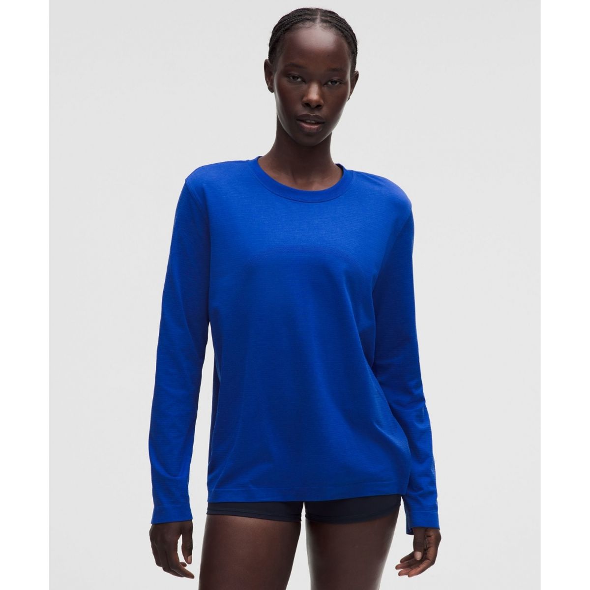 룰루레몬(LULULEMON) 스위프틀리 릴랙스드 롱슬리브 셔츠 *업데이트 핏  BEBA BEBA