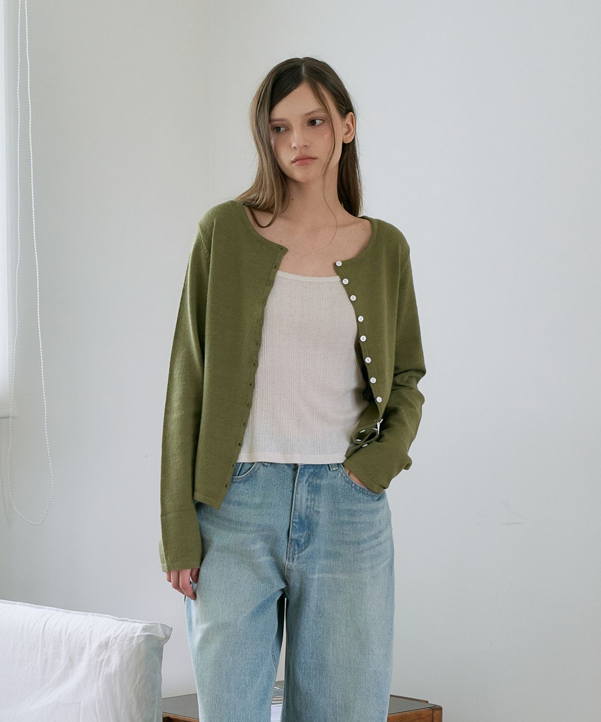 드헤베(DEHEVE) Slim Button Cardigan [Olive]