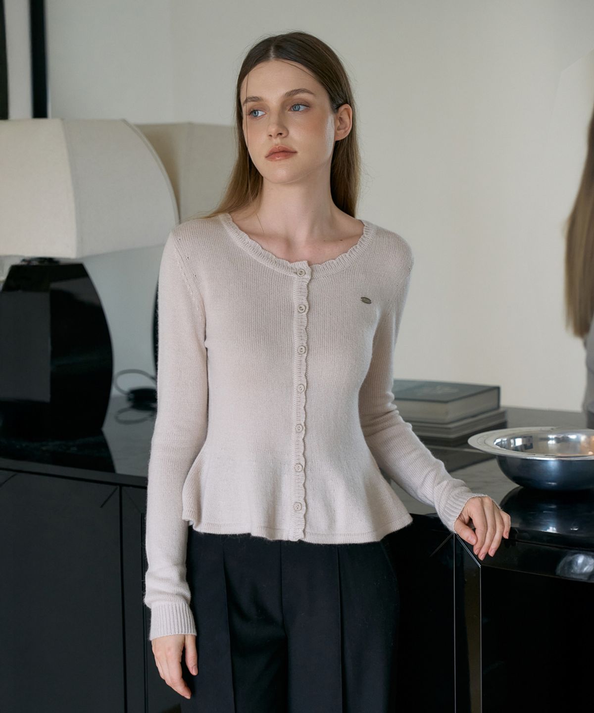 드헤베(DEHEVE) Wool Flare Frill Cardigan [Beige]