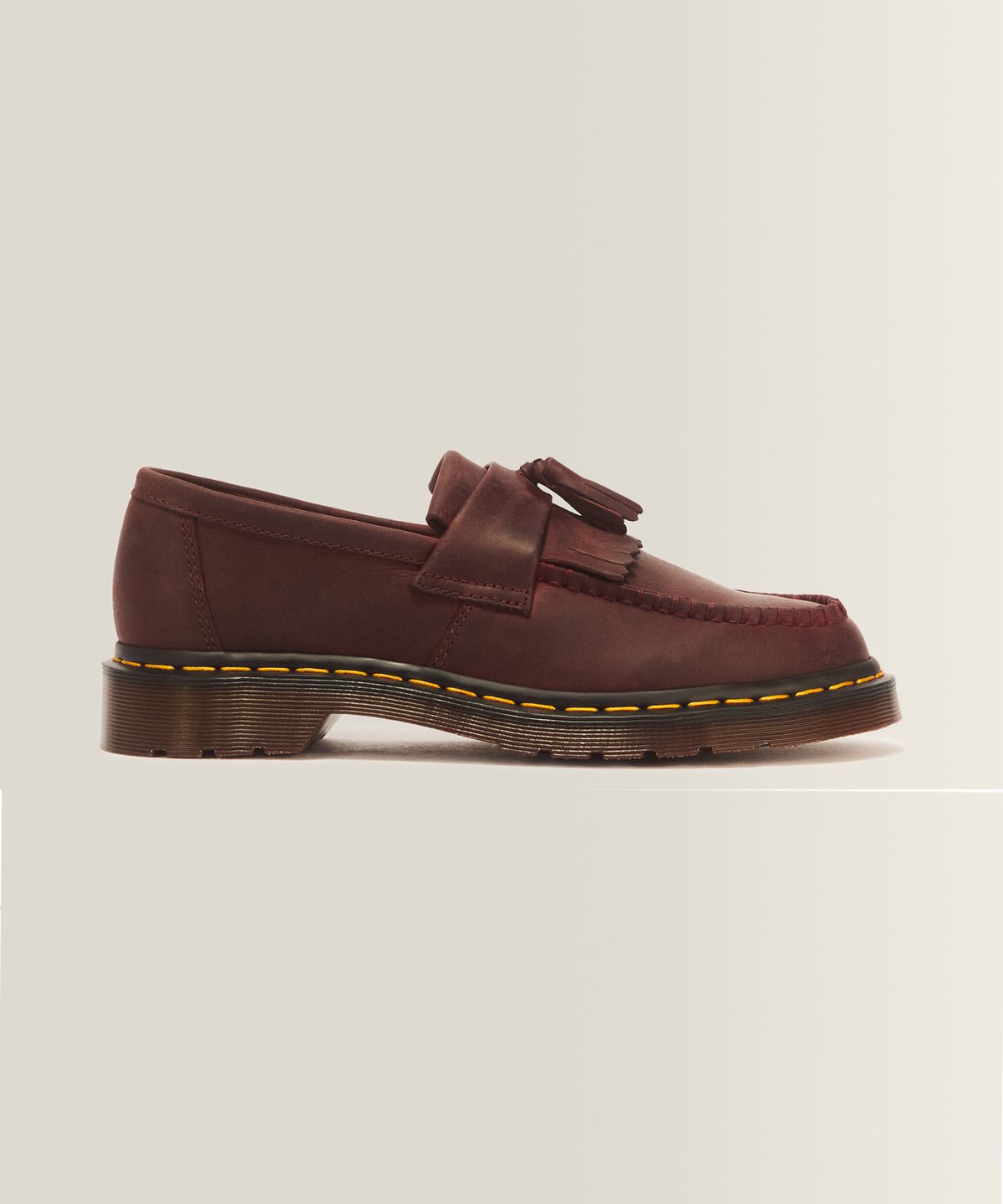 닥터마틴(DR.MARTENS) 아드리안 태슬 로퍼 - 체리 레드 크레이지 호스 / 30917600