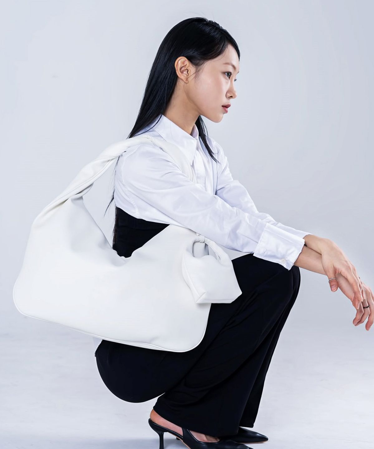 스미스더블유(SMITHW) 데일리 라지 호보백 (off white)