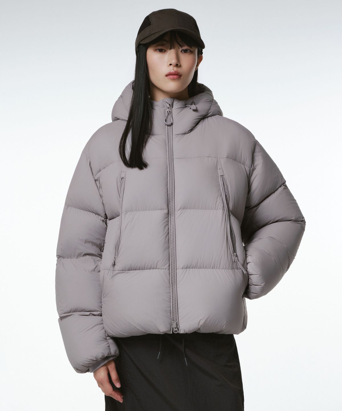 무신사 스탠다드 우먼(MUSINSA STANDARD WOMAN) [시티 레저] 우먼즈 후디드 다운 숏 패딩 재킷 [라이트 그레이]