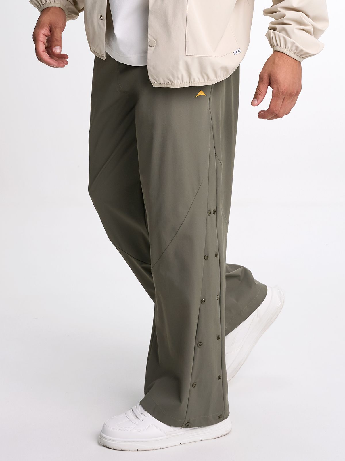 시그마스(SIGMAS) Tone Line Wide Leg Sweatpant (Army Green)