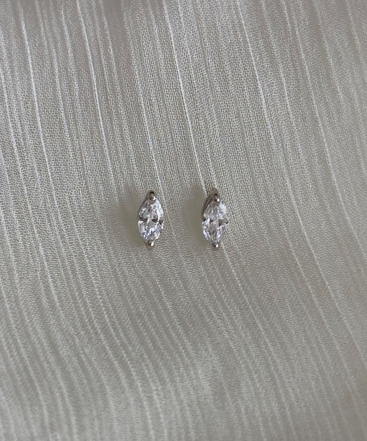 파예(FAYE) 14k Marq earrings