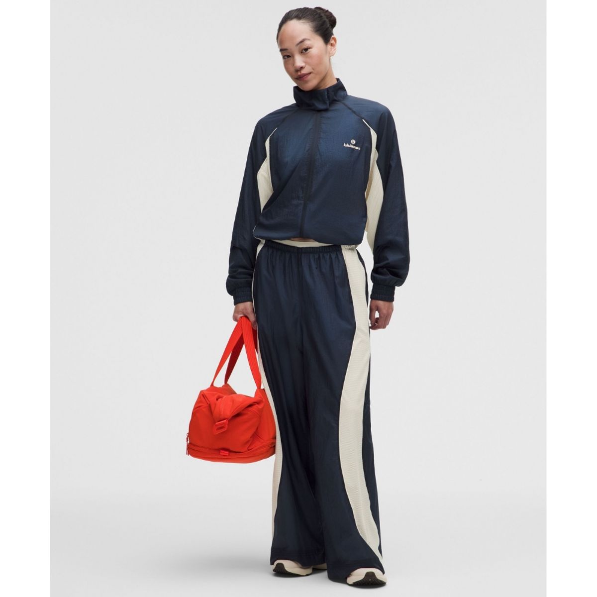 룰루레몬(LULULEMON) 라이선스 투 트레인 텍스처드 미드라이즈 팬츠 *아시아 핏