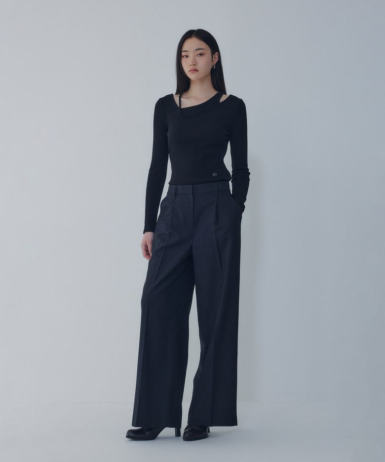 원 턱 스트라이프 슬랙스 팬츠_챠콜 7156330004