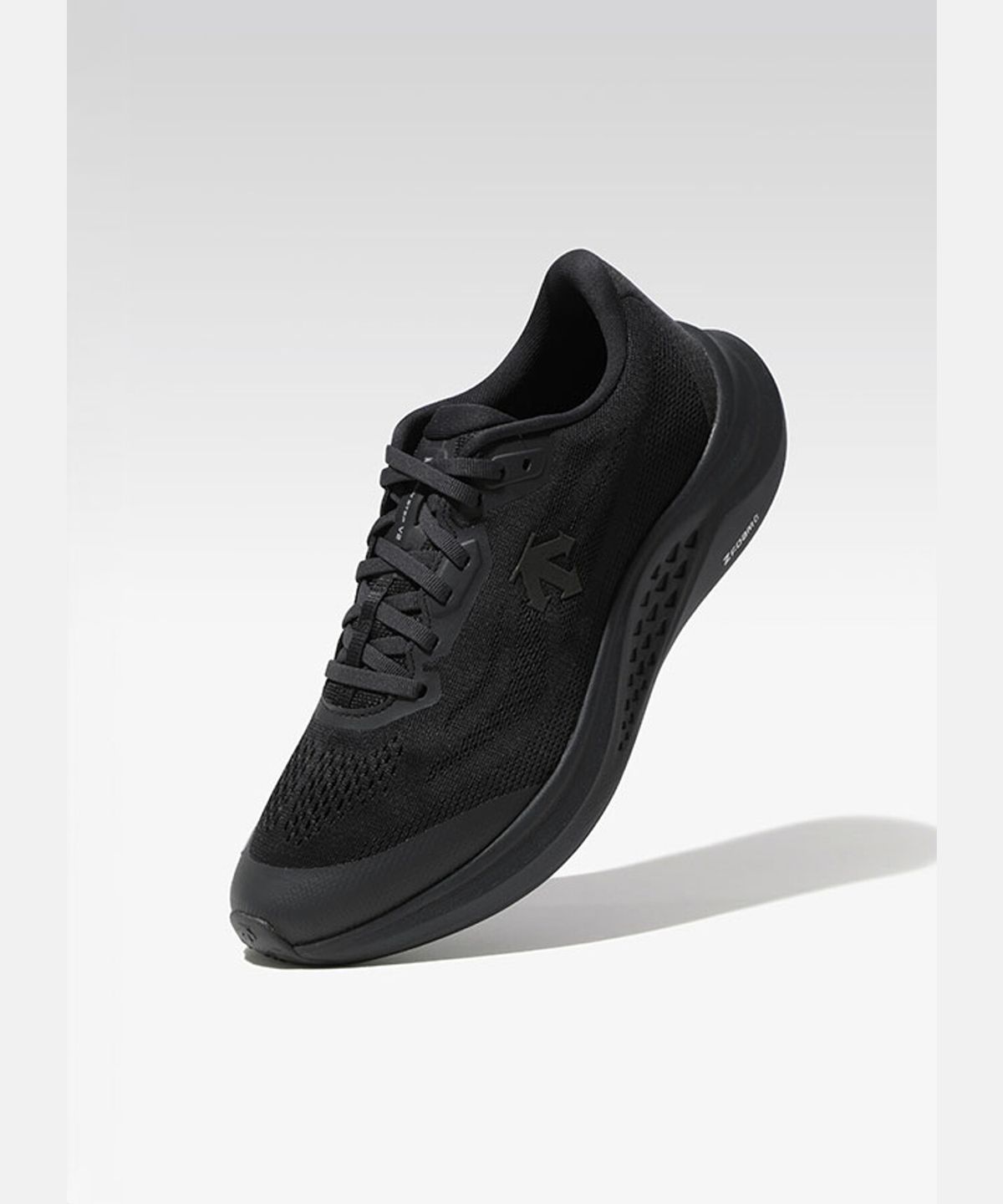 데상트(DESCENTE) 런 스텝 V2 블랙 SR313RRN79