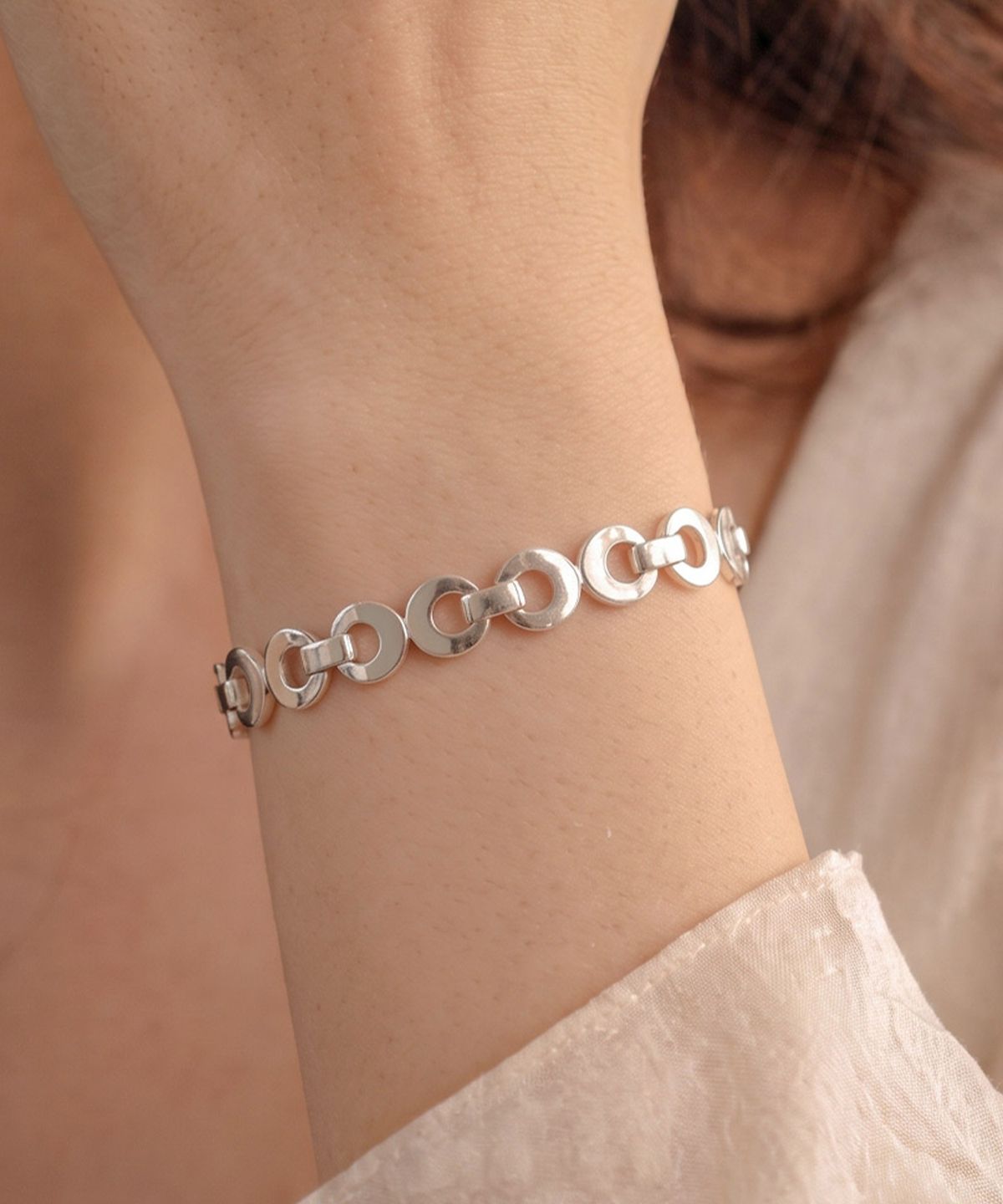 엘렌쥬얼리(HELENE JEWELRY) 실버 Silver 925 크레센트 서클 링크 은 팔찌
