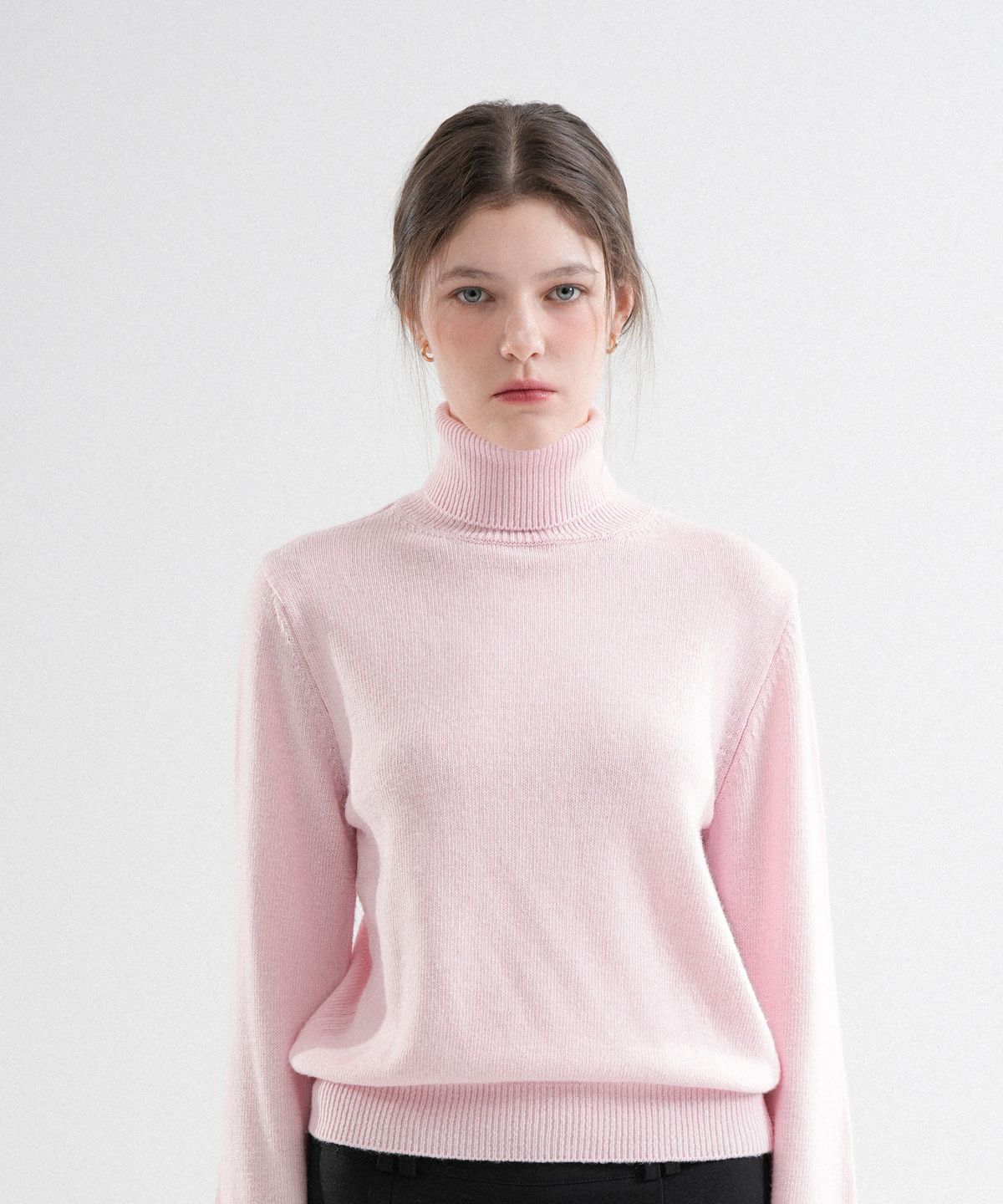 블레티(VLETI) Wool Turtleneck Sweater (Pink)