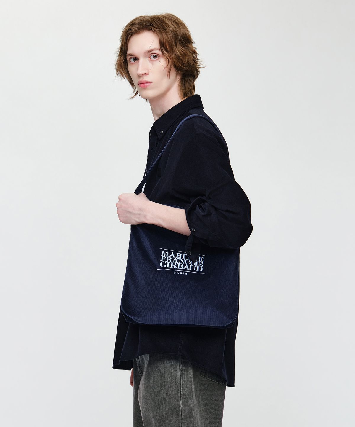 마리떼 프랑소와 저버(MARITHÉ + FRANҪOIS GIRBAUD) CLASSIC LOGO CORDUROY BAG navy