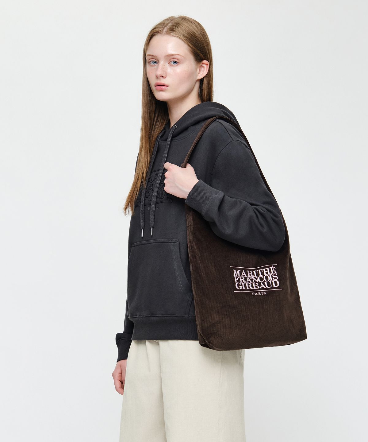 마리떼 프랑소와 저버(MARITHÉ + FRANҪOIS GIRBAUD) CLASSIC LOGO CORDUROY BAG brown