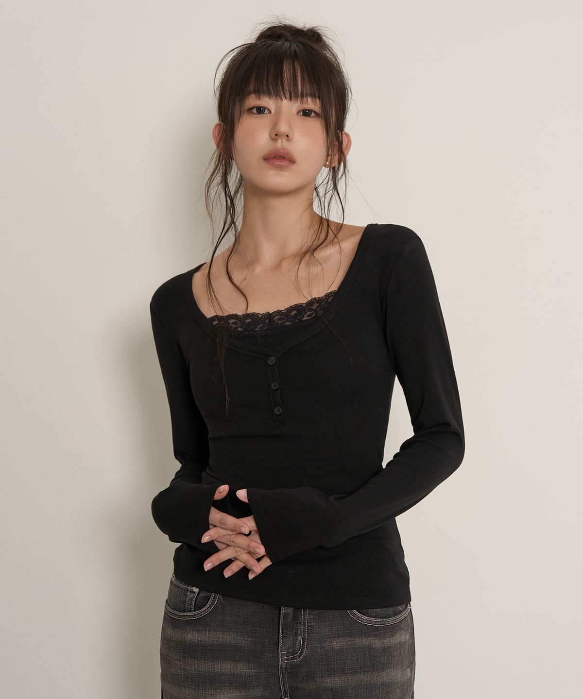 페플리(PEPLEE) Lace Layered Long Sleeve (Black)