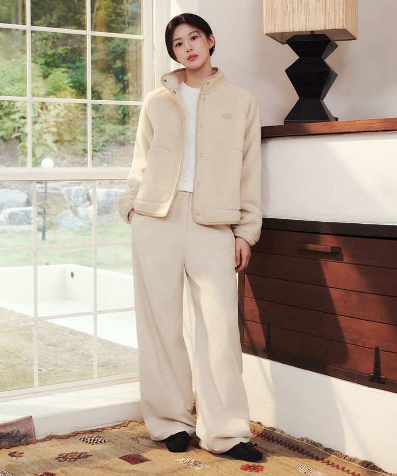 [고윤정 착용] W CORDUROY EASY PANTS cream