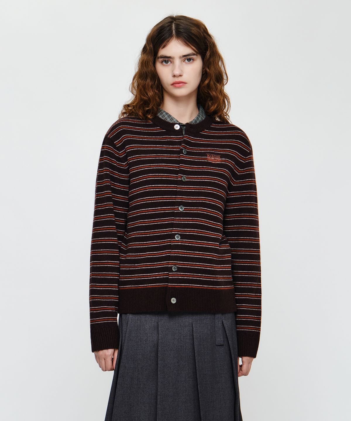 마리떼 프랑소와 저버(MARITHÉ + FRANҪOIS GIRBAUD) PREMIUM SMALL CLASSIC LOGO WOOL ROUND NECK CARDIGAN brown