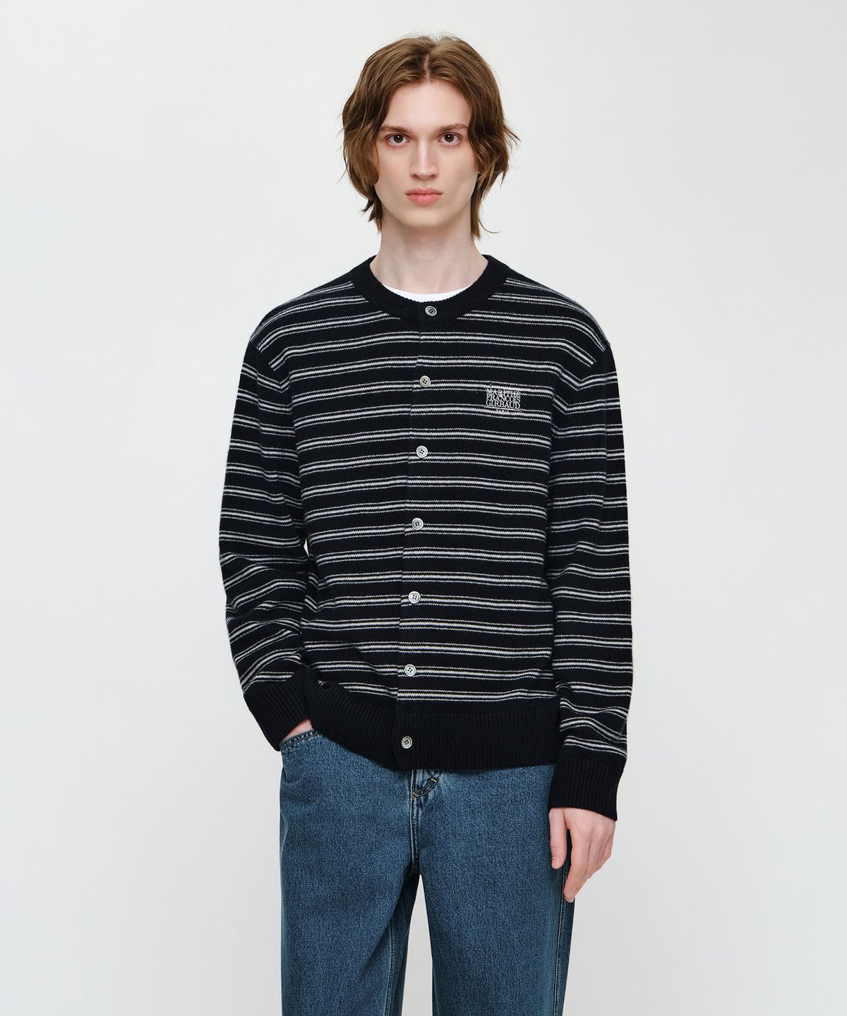 마리떼 프랑소와 저버(MARITHÉ + FRANҪOIS GIRBAUD) PREMIUM SMALL CLASSIC LOGO WOOL ROUND NECK CARDIGAN navy