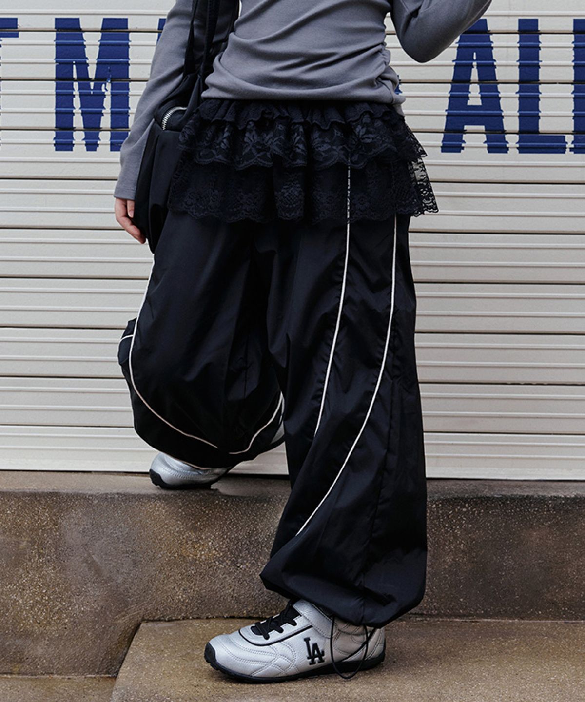 엠엘비 키즈(MLB KIDS) 스포티브 루즈 조거 안감 우븐팬츠 NY (Black)
