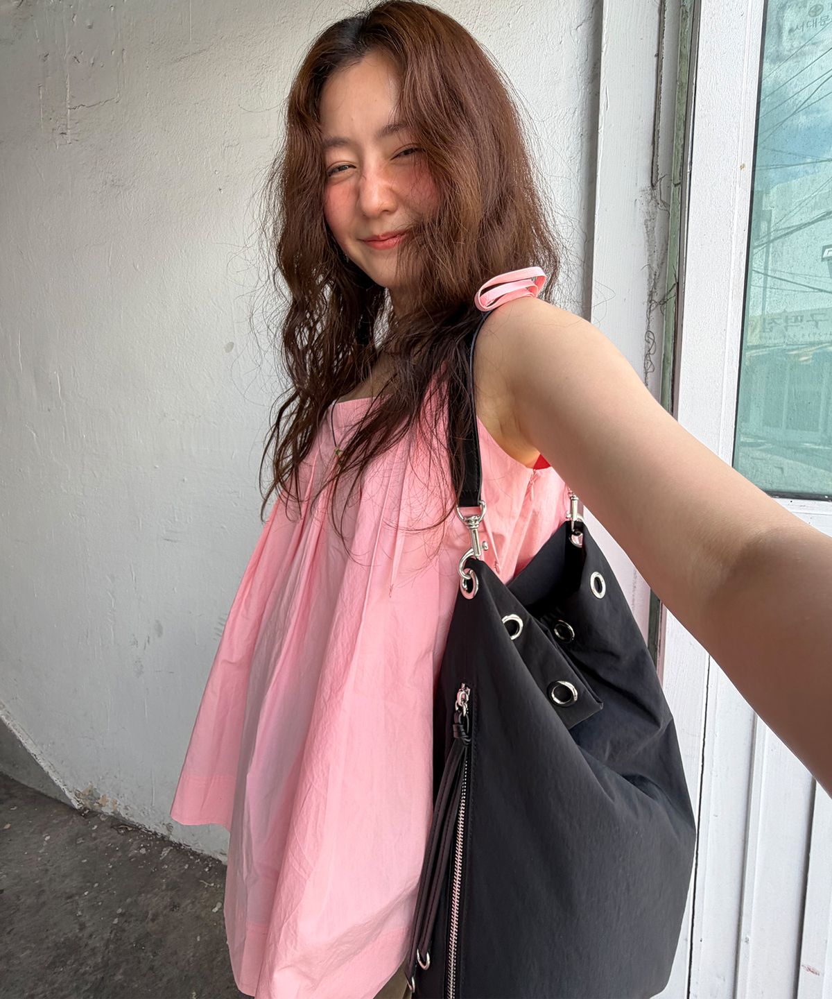 아더템포(OTHER TEMPO) 아일렛 쇼퍼_블랙