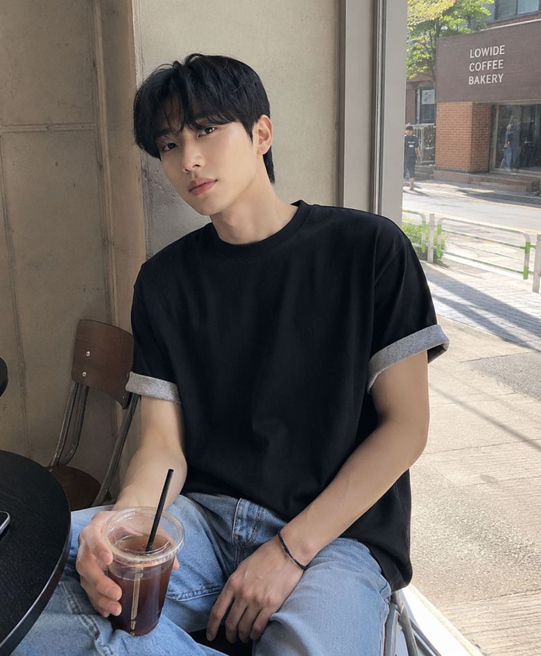 롤업 레이어드 크롭 반팔티 [블랙]