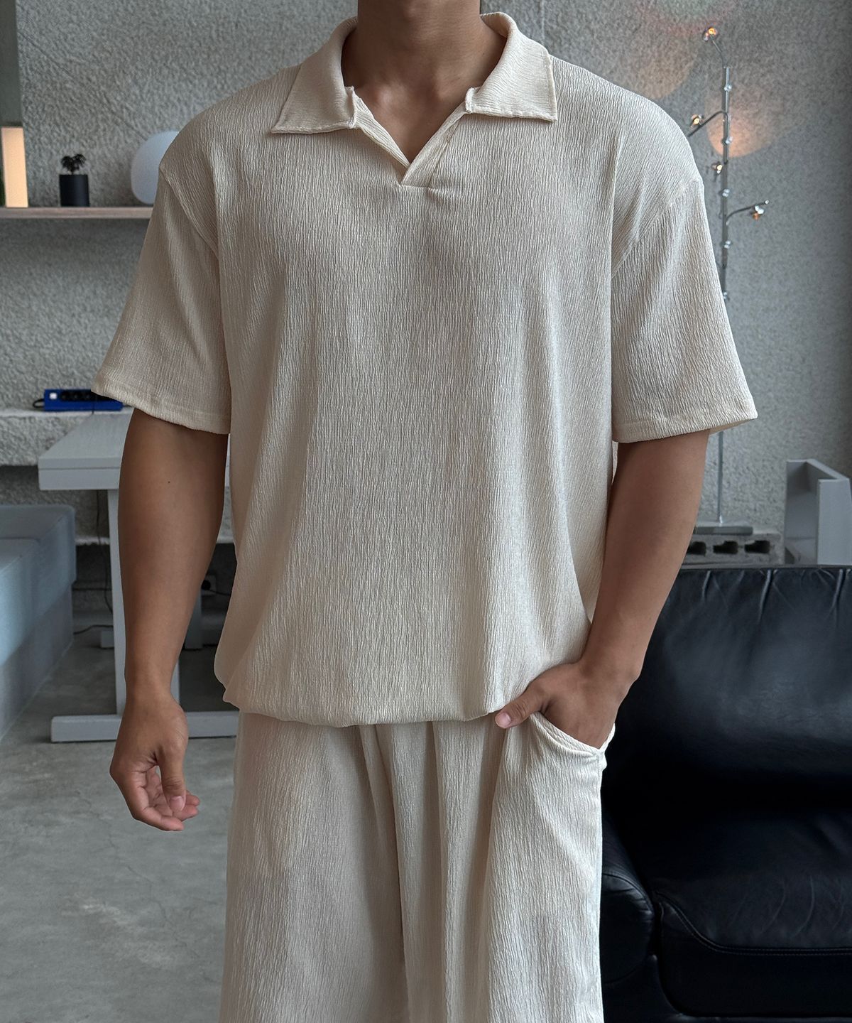바이모노(BYMONO) 쏙쏙숨티 COOL 시어서커 오픈카라 자동넣입 반팔티