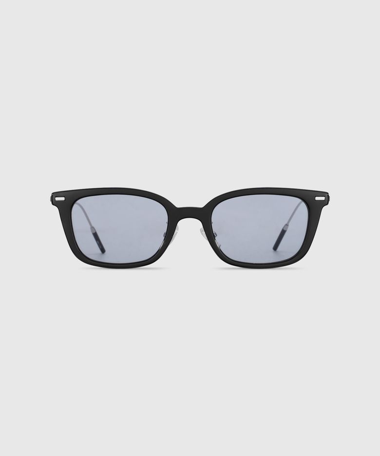 CONNOR-S black