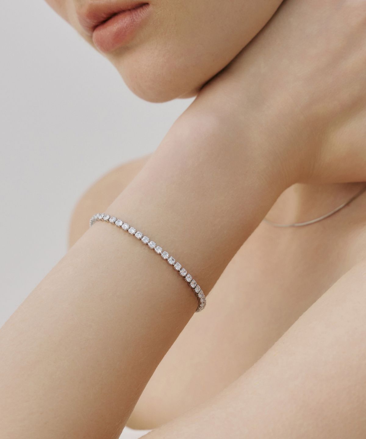 바이이에르(BYHYERES) 퓨어라인 new 테니스 팔찌 2.5mm (White) BH7B66821WB190