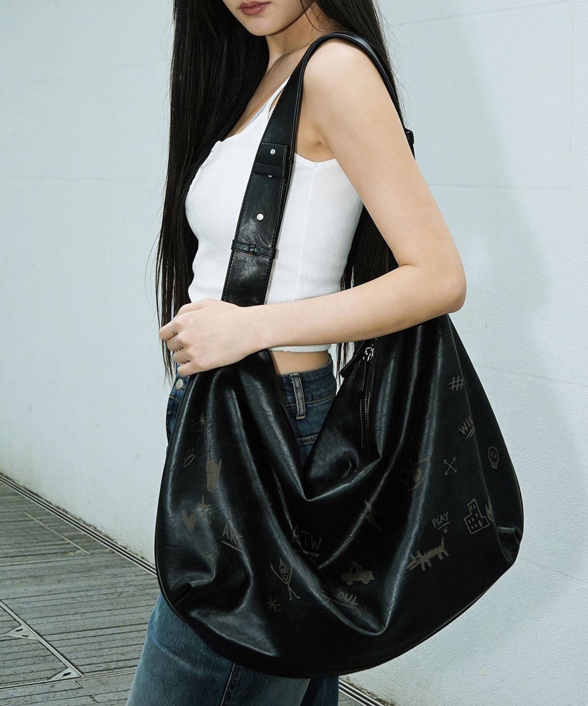아티스트웨어(ARTISTWEAR) 노마드 호보백