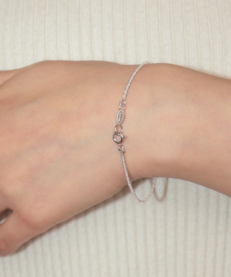 glittering line bracelet