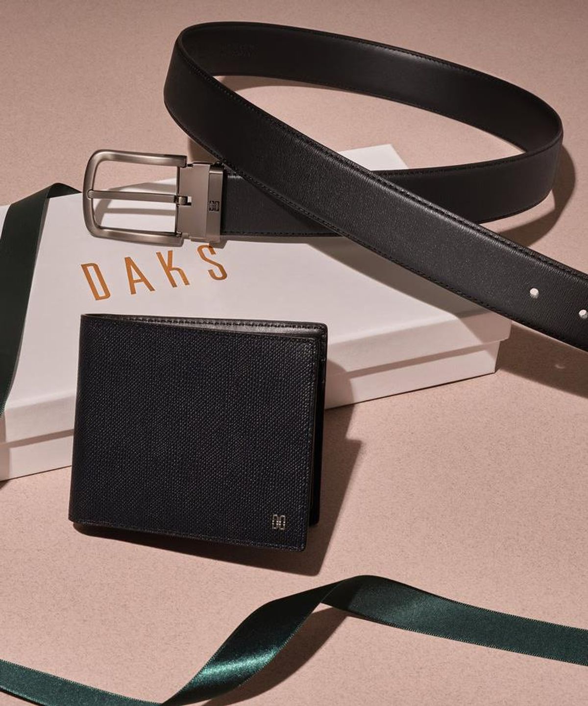닥스 남성 액세서리(DAKS MEN'S ACCESSORIES) 블랙 단색 소가죽 지갑 벨트 세트 DBWA6E982BK