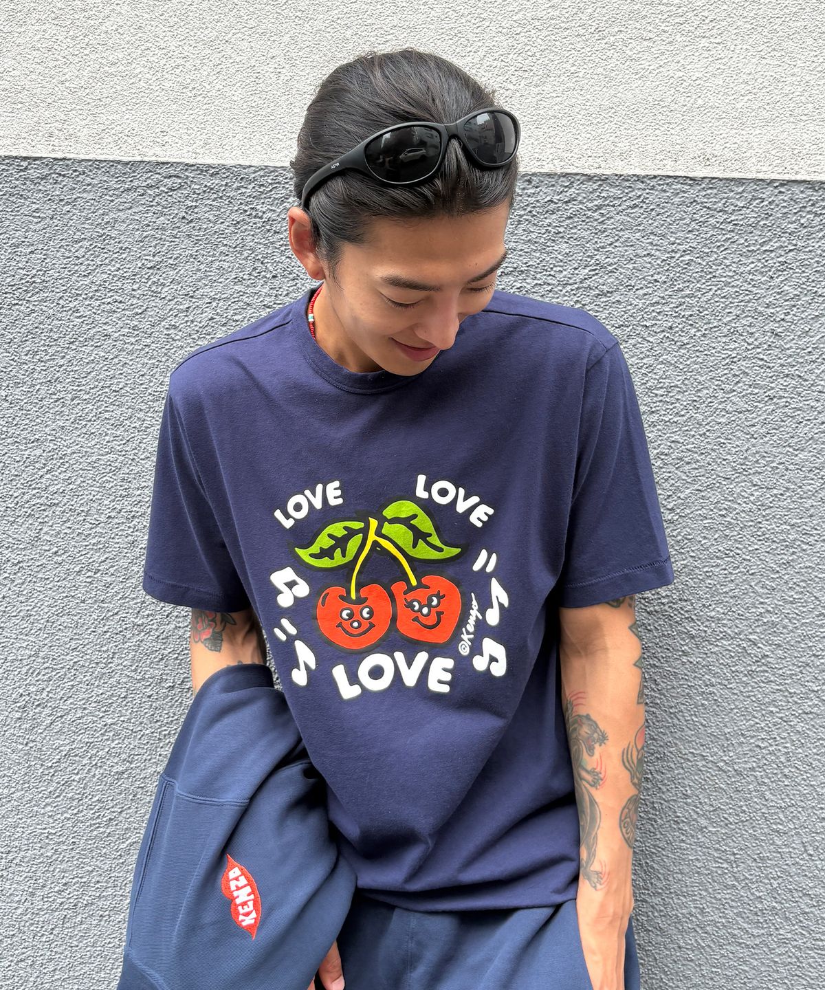 겐조(KENZO) 남성 CVD 겐조 러브스 클래식 티셔츠_K266AMTC05DBX