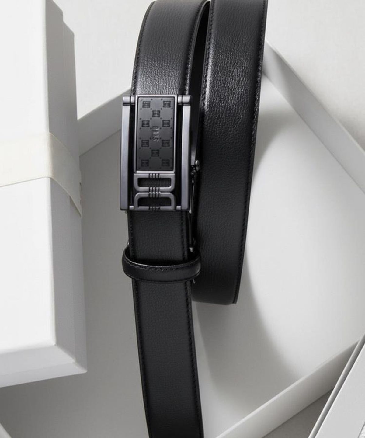 닥스 남성 액세서리(DAKS MEN'S ACCESSORIES) 닥스 블랙 무광버클 소가죽 자동벨트 DBBE6F835BK