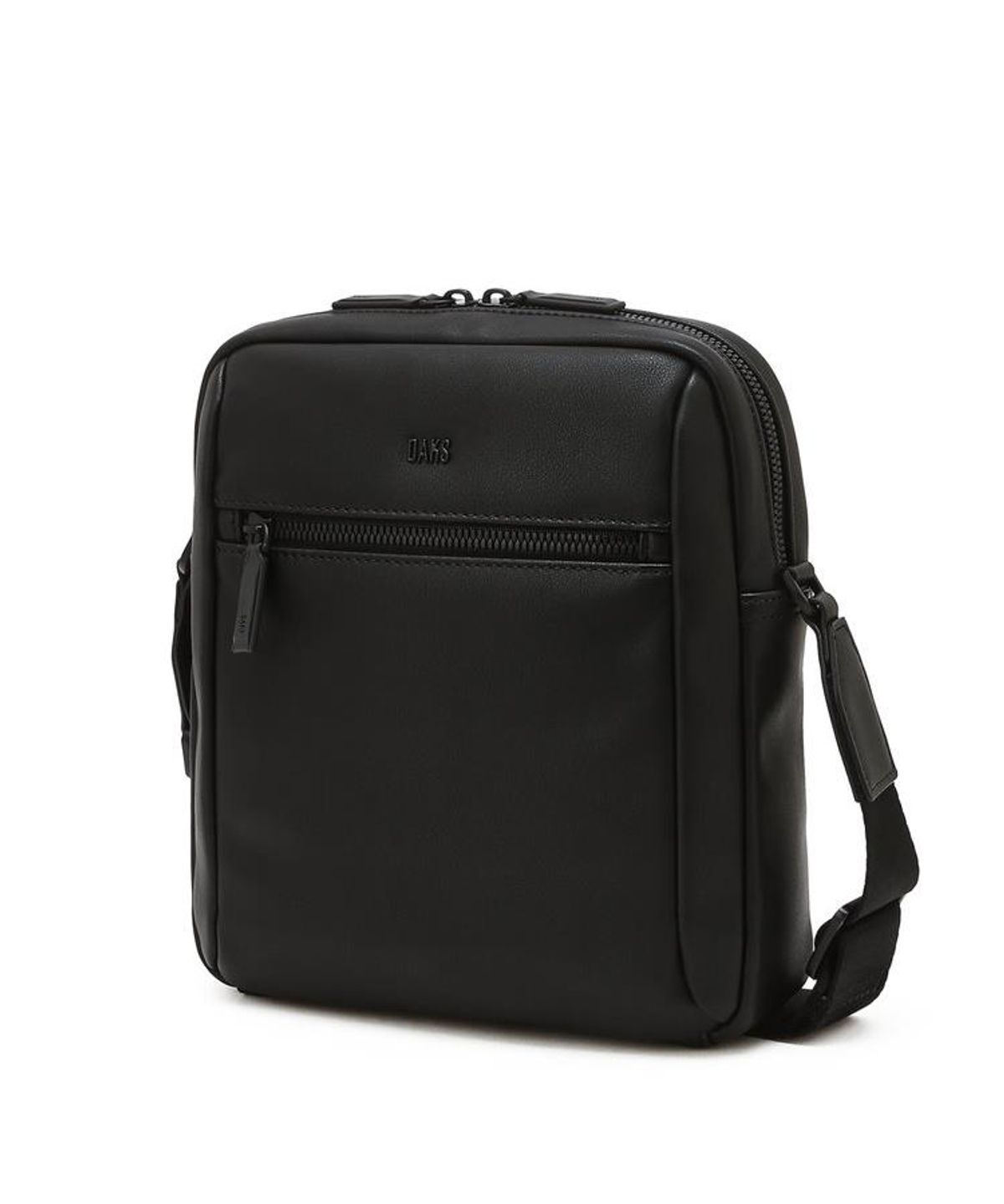 닥스 남성 액세서리(DAKS MEN'S ACCESSORIES) 블랙 로고장식 가죽 크로스백 DBBA6F003BK