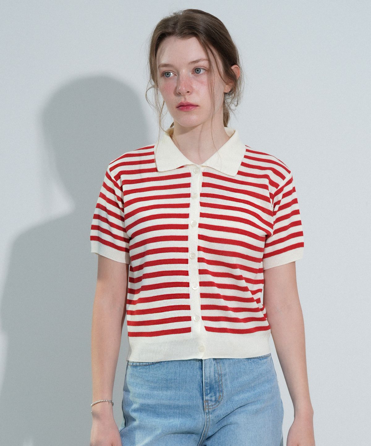 블레티(VLETI) V-neck Stripe Collar Half Knit Cardigan (Red)