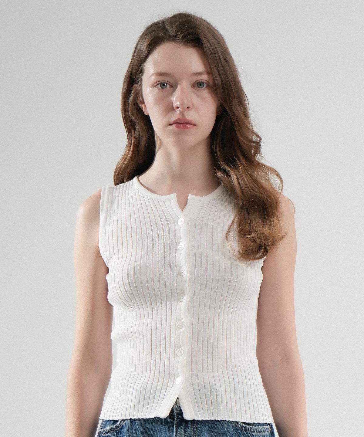 블레티(VLETI) Summer Round Ribbed Button Knit Sleeveless (White)