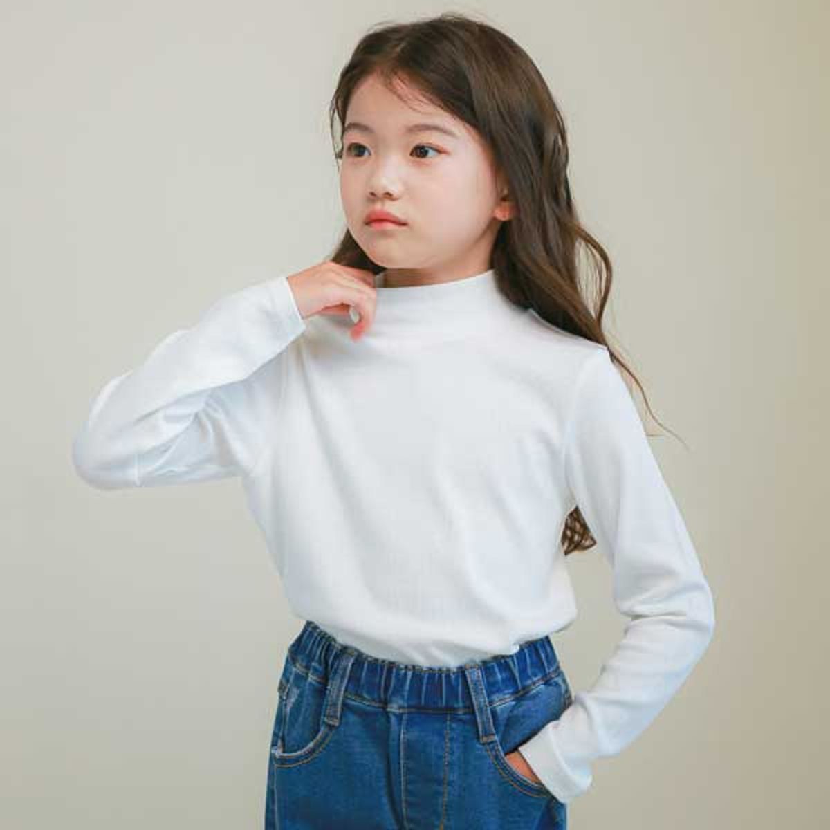 아이러브제이(I LOVE J) UFT04. J 베이직 하프넥 티 JUFTO10