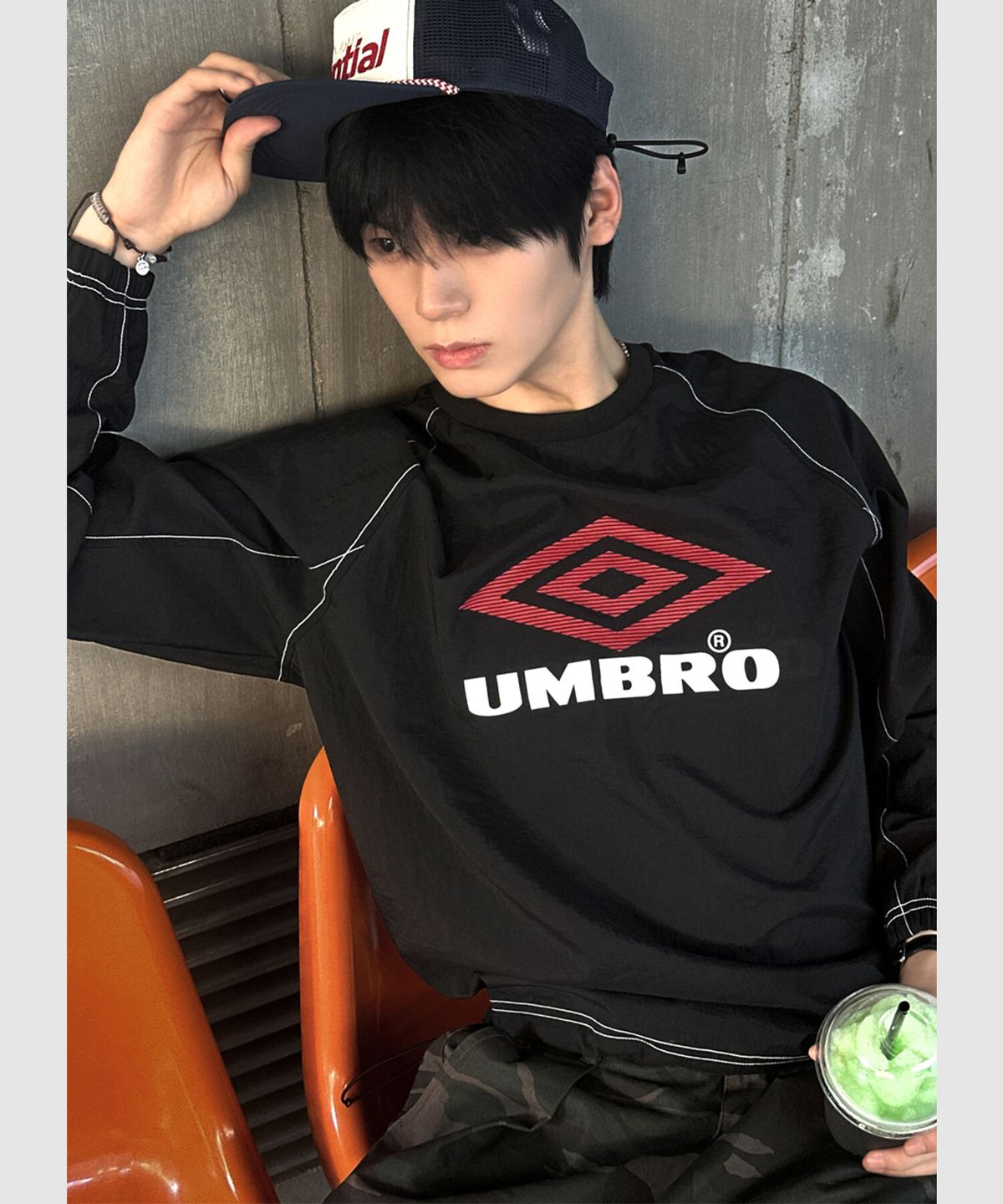 엄브로(UMBRO) 크리스피 타슬란 긴팔 피스테 블랙 UR324CWT92