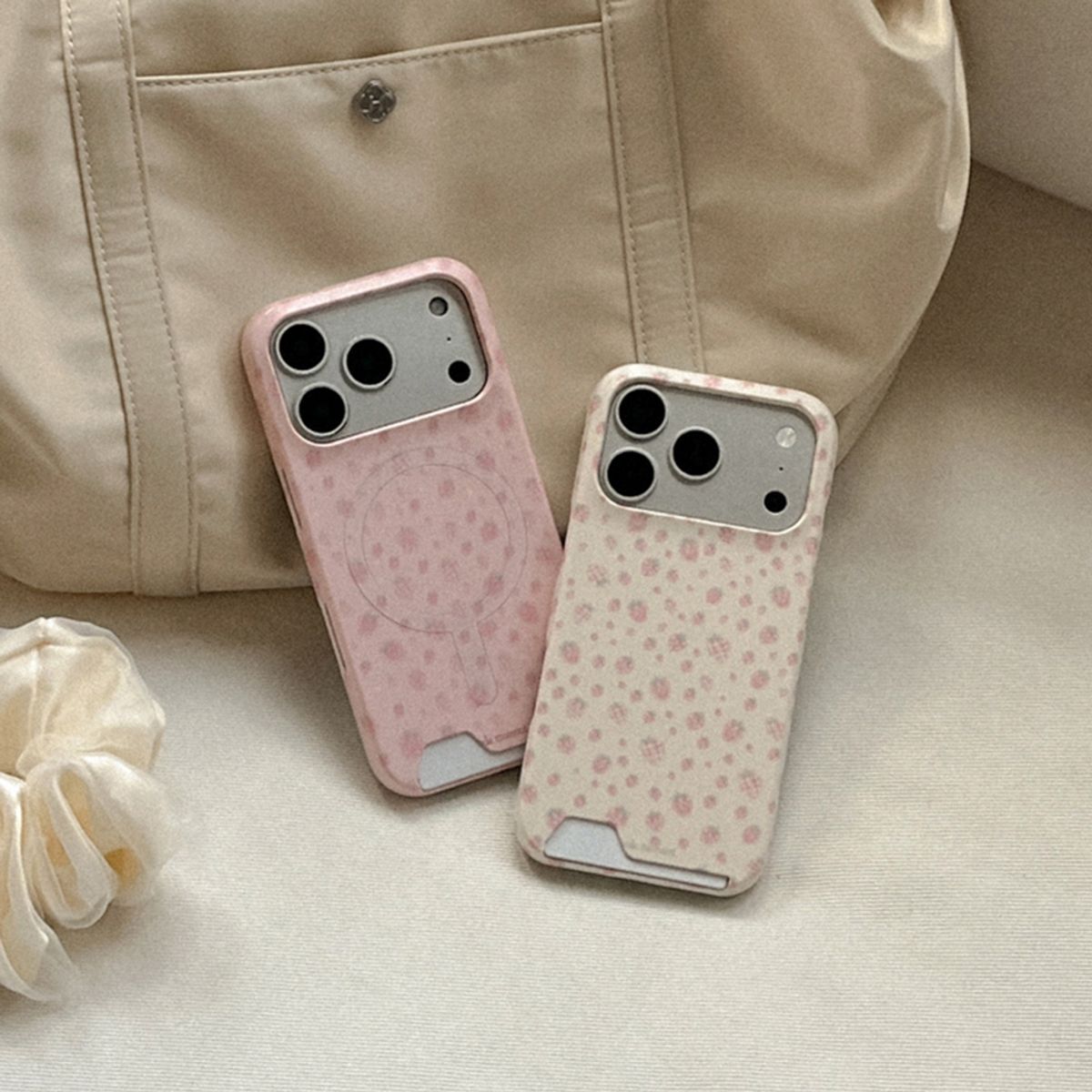 메이드모먼(MADEMOMENT) tiny berry pattern 디자인 [카드수납 폰케이스]