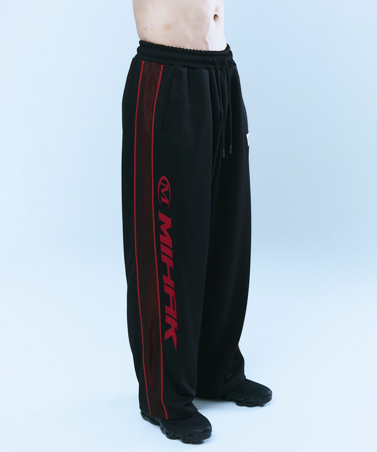 미학(MIHAK) 스폰서 로고 메쉬 저지 와이드 팬츠 (BLACK/RED)