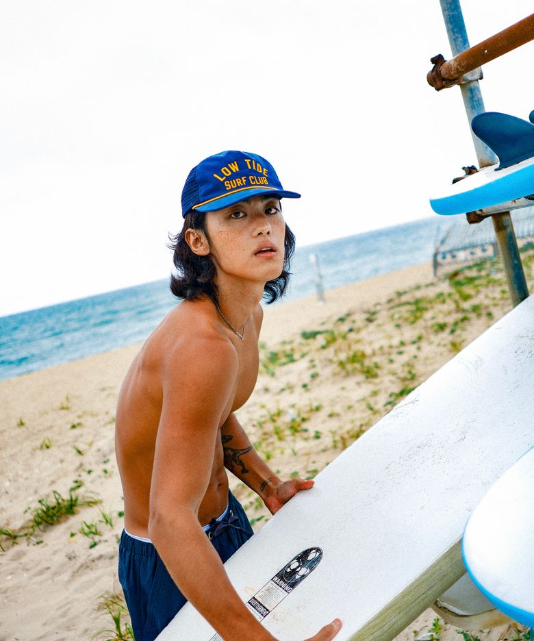 Low tide mesh cap