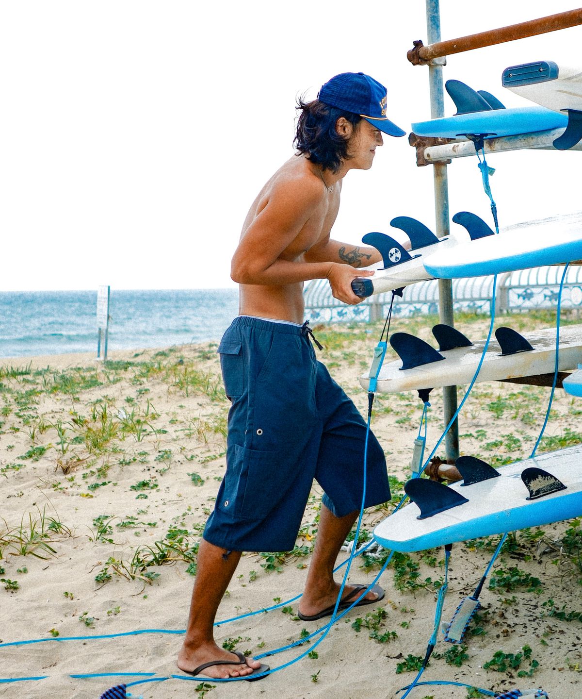 구보(GUVO) Washed cargo shorts, Chacoal