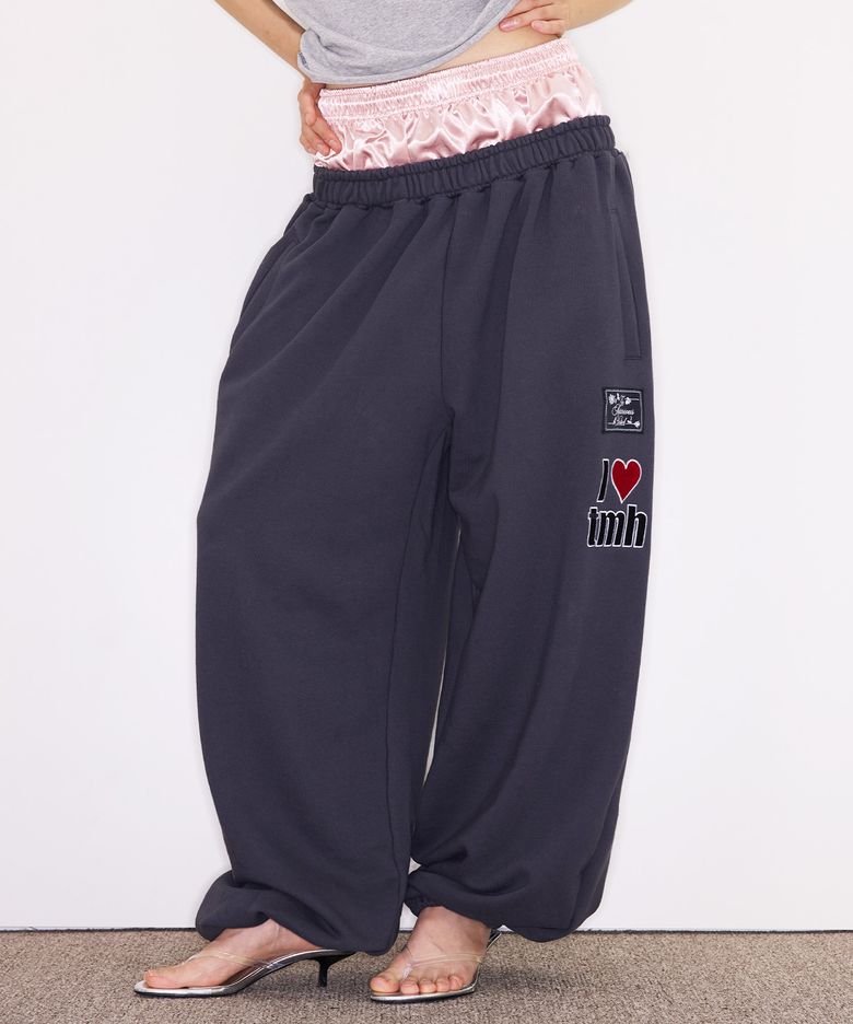 SATIN LAYERED SWEAT PT [CHARCOAL]
