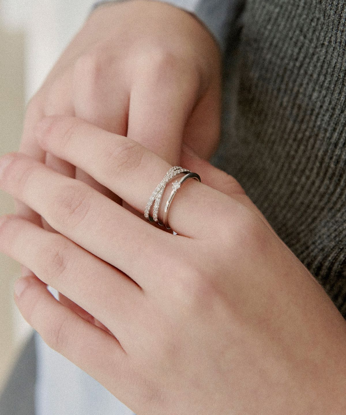 세인트스코트런던(ST.SCOTT LONDON) Jua Cubic Cross Ring /STJ-RB1206WG