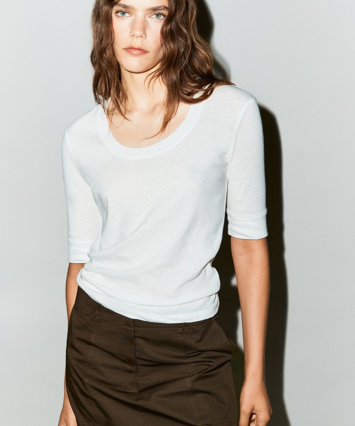 마시모두띠(MASSIMO DUTTI) 100% 코튼 라운드넥 티셔츠