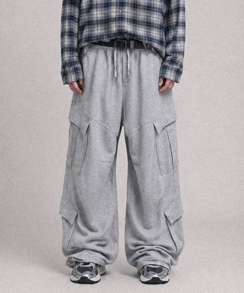 Diagonal Panel Dart Cargo Sweat Pants - Grey