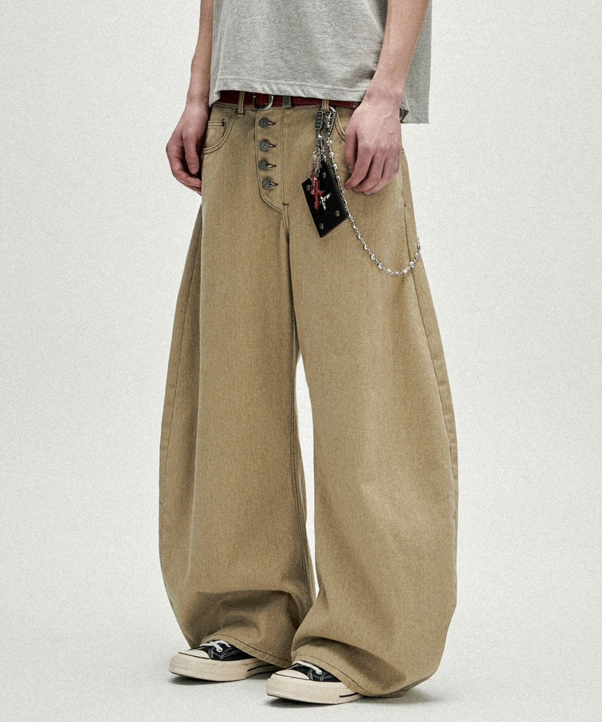 낫포너드(NOT4NERD) Button Fly Darted Denim Pants - Beige