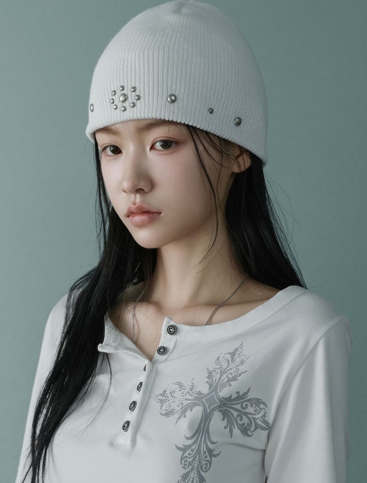루프(LOOXP) 미니 실버 스터드 비니 화이트