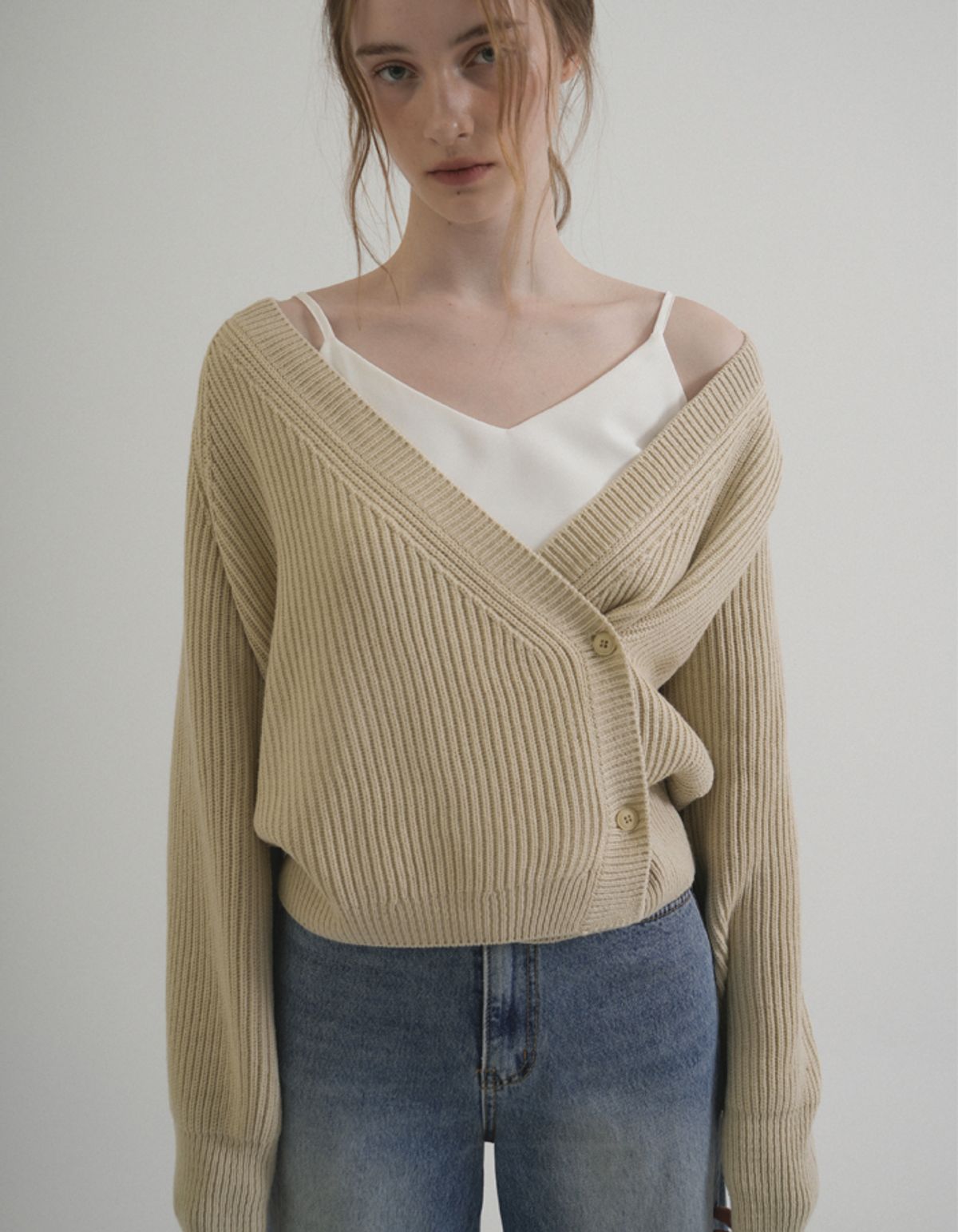 블레티(VLETI) V-neck Ribbed Wrap Knit Cardigan (Beige)