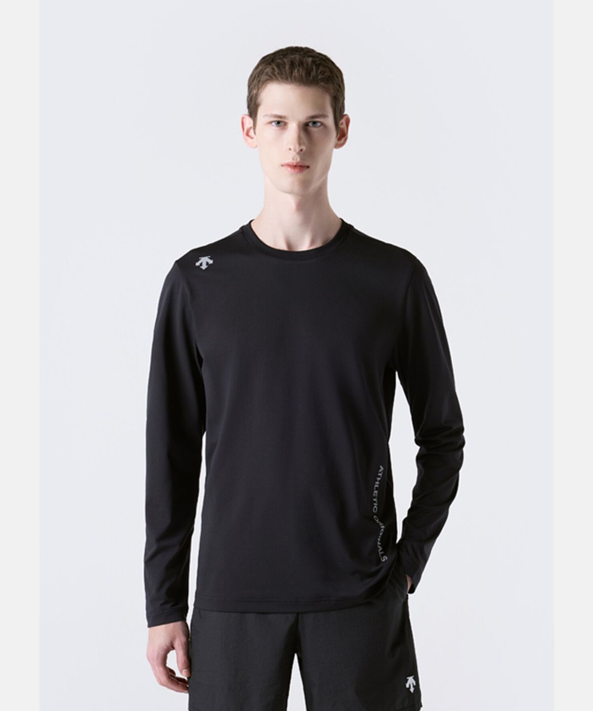 데상트(DESCENTE) 퀵드라이 흡습속건 긴팔 티셔츠 블랙 SR323RTL71