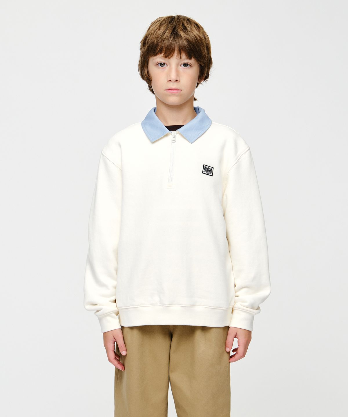 마리떼 키즈(MARITHÉ KIDS) KIDS MICRO CLASSIC LOGO DENIM COLLAR HALF ZIP SWEATSHIRT ivory