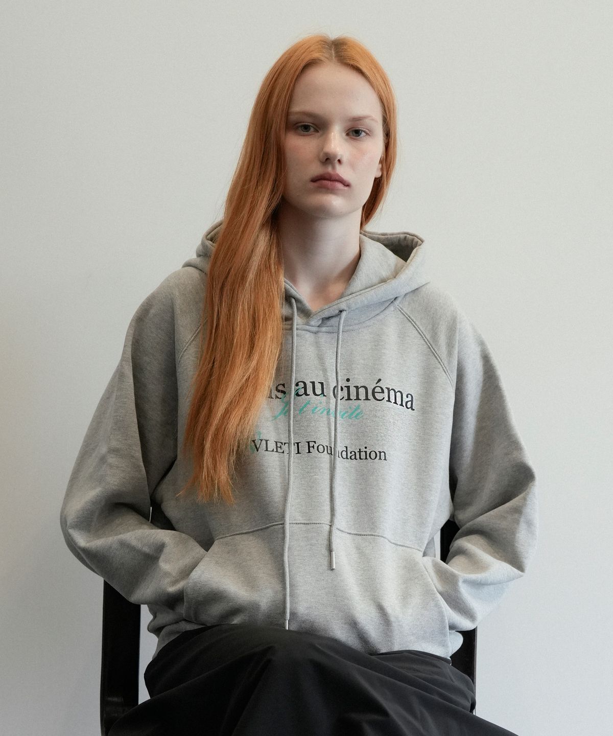 블레티(VLETI) Oversized Printing Logo Hoodie (Gray)